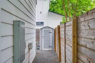 1404 E 2nd Alley, Austin, TX 78702 - Photo 28