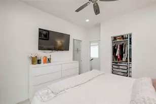 1404 E 2nd Alley, Austin, TX 78702 - Photo 20
