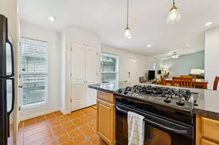 2021 Bluebonnet Ln, Austin, TX 78704 - Photo 2