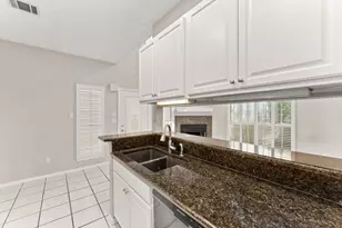 2520 Quarry Rd, Austin, TX 78703 - Photo 8