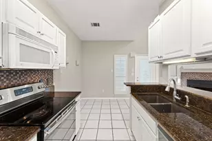 2520 Quarry Rd, Austin, TX 78703 - Photo 10