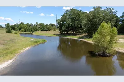 7835 Berger Road, Schulenburg, TX 78956 - Photo 34