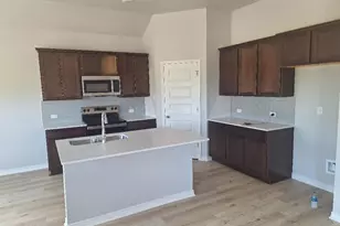 506 Story Ave, Florence, TX 76527 - Photo 2