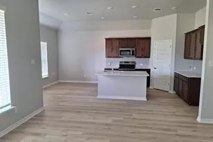 506 Story Ave, Florence, TX 76527 - Photo 6