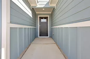 135 Orange Flame Blvd, Uhland, TX 78640 - Photo 2