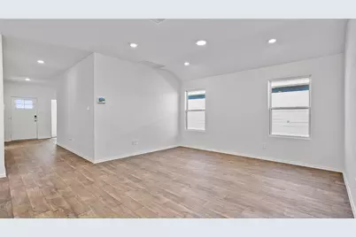 135 Orange Flame Boulevard, Uhland, TX 78640 - Photo 6