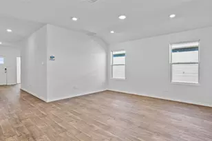 135 Orange Flame Blvd, Uhland, TX 78640 - Photo 6