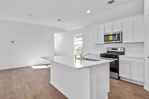 135 Orange Flame Blvd, Uhland, TX 78640 - Photo 8