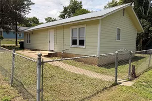 401 Jackman St, San Marcos, TX 78666 - Photo 1