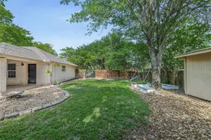 705 Palmer St, Rockdale, TX 76567 - Photo 18