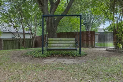 705 Palmer Street, Rockdale, TX 76567 - Photo 26
