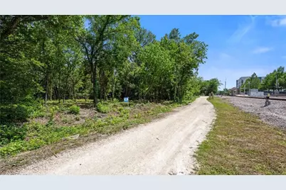 2907 E Martin Luther King Jr Boulevard, Austin, TX 78702 - Photo 10