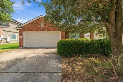 405 Bandara Woods Boulevard, Elgin, TX 78621 - Photo 2