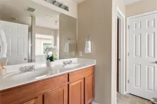 405 Bandara Woods Blvd, Elgin, TX 78621 - Photo 20