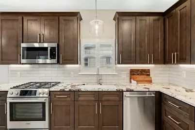 407 Olympia Fields Street, Meadowlakes, TX 78654 - Photo 10