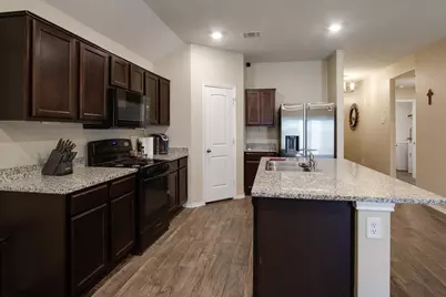 928 Adler Way, San Marcos, TX 78666 - Photo 4
