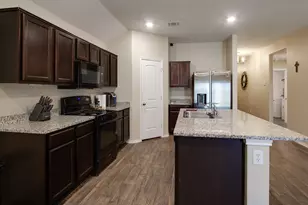 928 Adler Way, San Marcos, TX 78666 - Photo 4