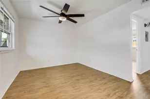 2401 Manor Rd, Austin, TX 78722 - Photo 12