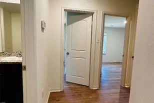 18501 Quiet Range Dr, Elgin, TX 78621 - Photo 12