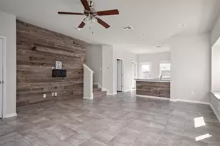 215 Friendship Oak Dr, San Marcos, TX 78666 - Photo 4