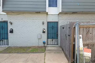 5808 Wellington Dr, Austin, TX 78723 - Photo 2