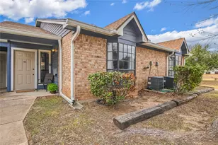 1601 Faro Dr, Austin, TX 78741 - Photo 1