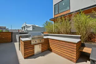2002 E 7th St, Austin, TX 78702 - Photo 2