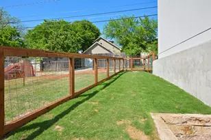 2002 E 7th St, Austin, TX 78702 - Photo 26