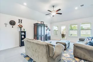 499 Coyote Crk Wy, Kyle, TX 78640 - Photo 12