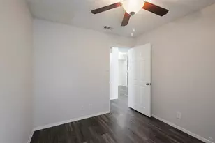 6808 S I-35 Frontage Rd, Austin, TX 78745 - Photo 14