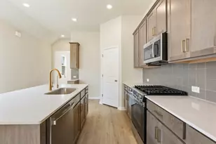 109 Knockout Rose Dr, San Marcos, TX 78666 - Photo 18