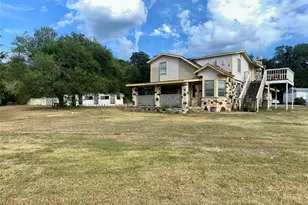 109 Wayside Dr, Elgin, TX 78621 - Photo 6