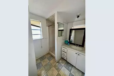 109 Wayside Drive, Elgin, TX 78621 - Photo 16