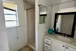 109 Wayside Dr, Elgin, TX 78621 - Photo 16