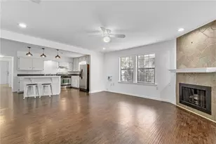 1105 E 3rd St, Austin, TX 78702 - Photo 10