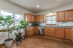 2551 Spring Valley Dr, Dripping Springs, TX 78620 - Photo 8