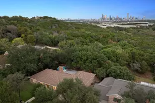 1709 Crested Butte Dr, Austin, TX 78746 - Photo 2