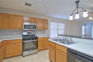 12217 Kilmartin Ln, Austin, TX 78754 - Photo 16