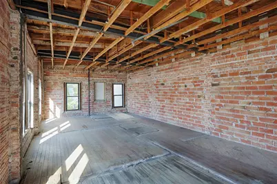 607 Lyons Avenue, Schulenburg, TX 78956 - Photo 20