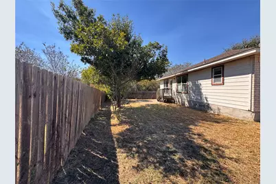 207 Wilderness Trail, Elgin, TX 78621 - Photo 22