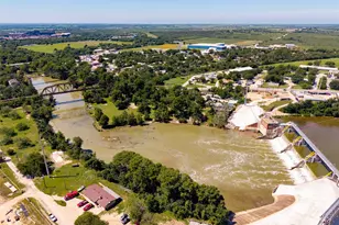 9035 FM725, Mcqueeney, TX 78123 - Photo 2