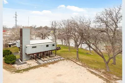 9035 Fm 725, Mcqueeney, TX 78123 - Photo 2