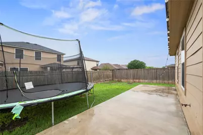 715 Estes Park, Taylor, TX 76574 - Photo 24