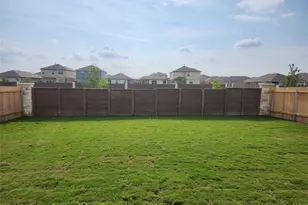 302 Sebring Cir, Hutto, TX 78634 - Photo 8