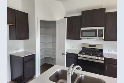 302 Sebring Circle, Hutto, TX 78634 - Photo 4