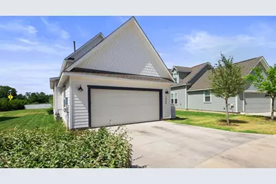 1066 Twain Street, Driftwood, TX 78619 - Photo 2