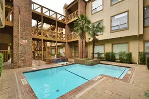 806 W 24th St, Austin, TX 78705 - Photo 1