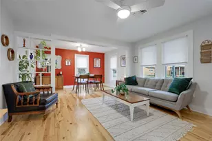 707 Bishop St, Smithville, TX 78957 - Photo 4