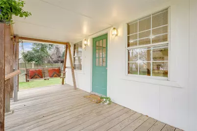 707 Bishop Street, Smithville, TX 78957 - Photo 26