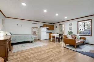 707 Bishop St, Smithville, TX 78957 - Photo 28